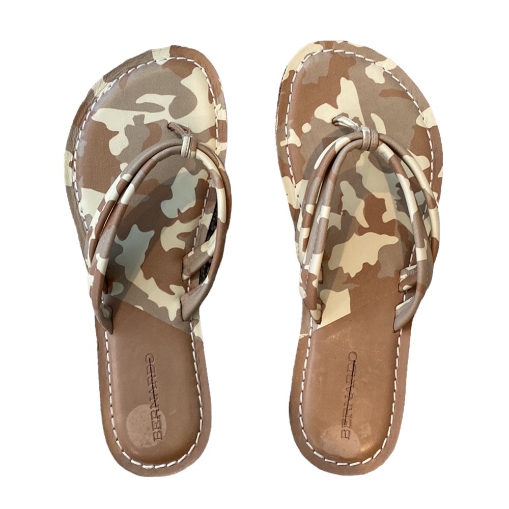 Anthropologie Bernardo Miami Desert Sand Camouflage Flip Flop Sandals NEW 10 - Picture 3 of 10